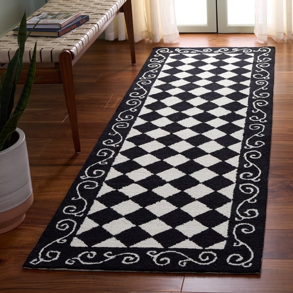 Safavieh Chelsea Marilou Bordered Wool Area Rug, Black/Ivory, 3' x 3' Round