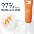 thumbnail image 2 of Crema hidratante RoC Multi Correxion Revive + Glow Vitamina C SPF30, 2 of 7