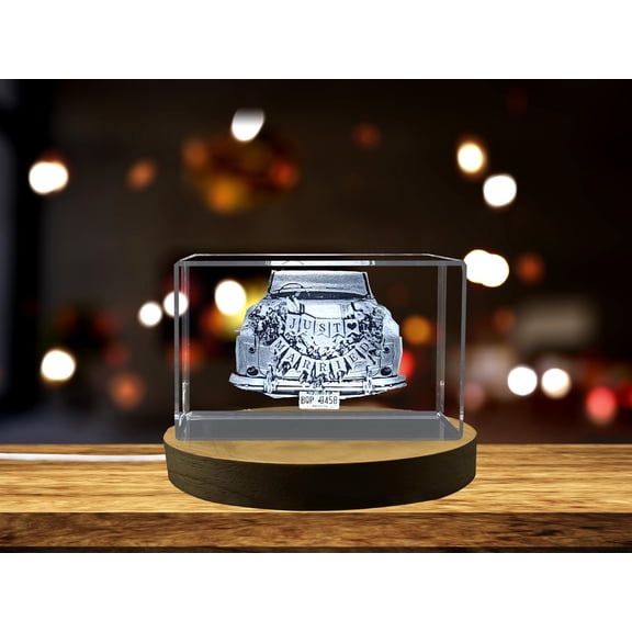 Just Married: 3D Engraved Crystal Wedding Car