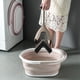 thumbnail image 3 of Barril de cubo de agua de limpieza de fregona plegable portátil para el hogar para uso en el baño rosa claro, 3 of 13