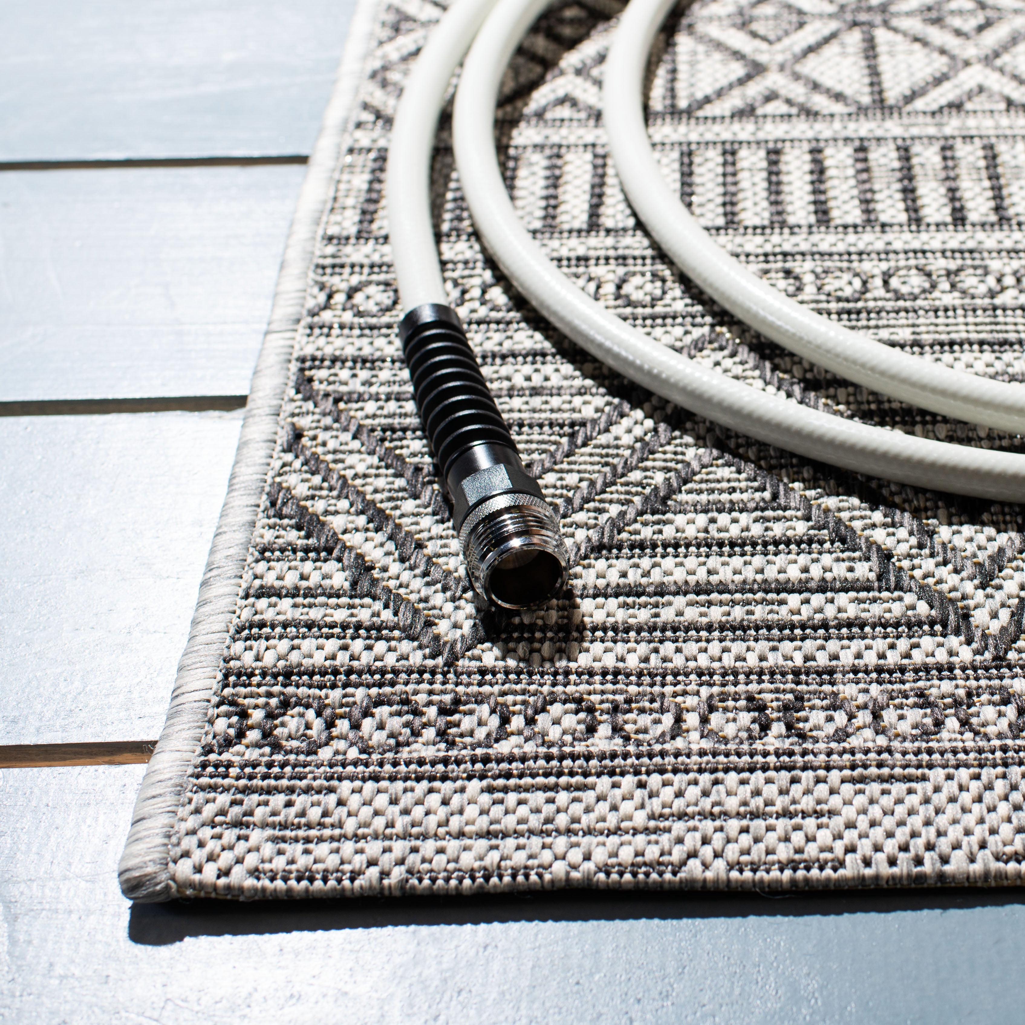 Safavieh Courtyard Altan Geometric Indoor/Outdoor Area Rug, Black/Gray, 5'3" x 5'3" Square