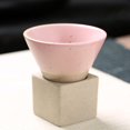 thumbnail image 1 of Tasse à Café Conique Vintage Japonaise en Poterie Rugueuse pour Réunions de Famille, 1 of 3