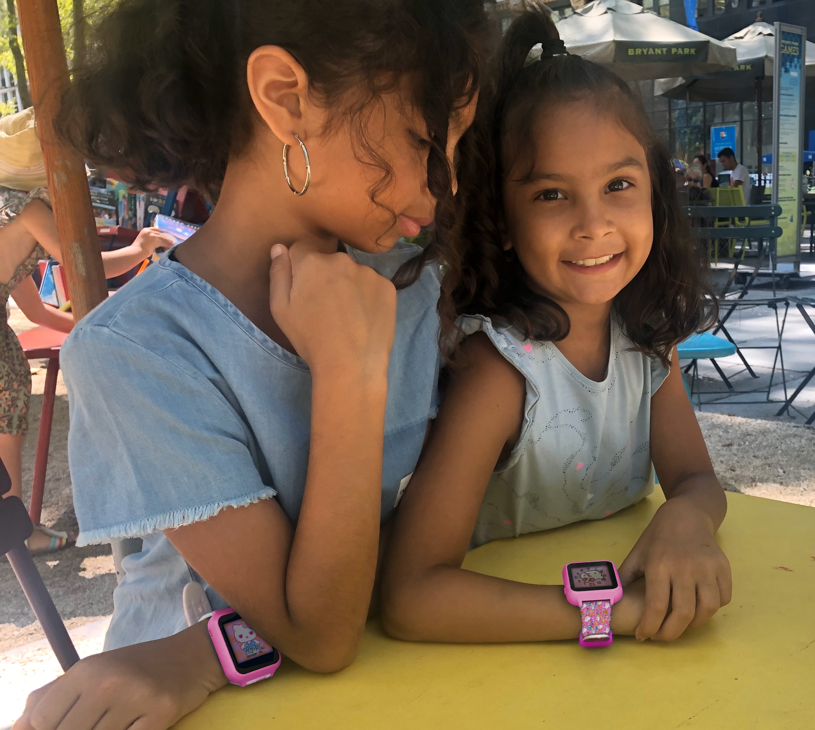 San Rio Hello Kitty Unisex Child Smart Watch with Silicone Strap with Rectangular Pink Case 42MM ( HK4152WM)