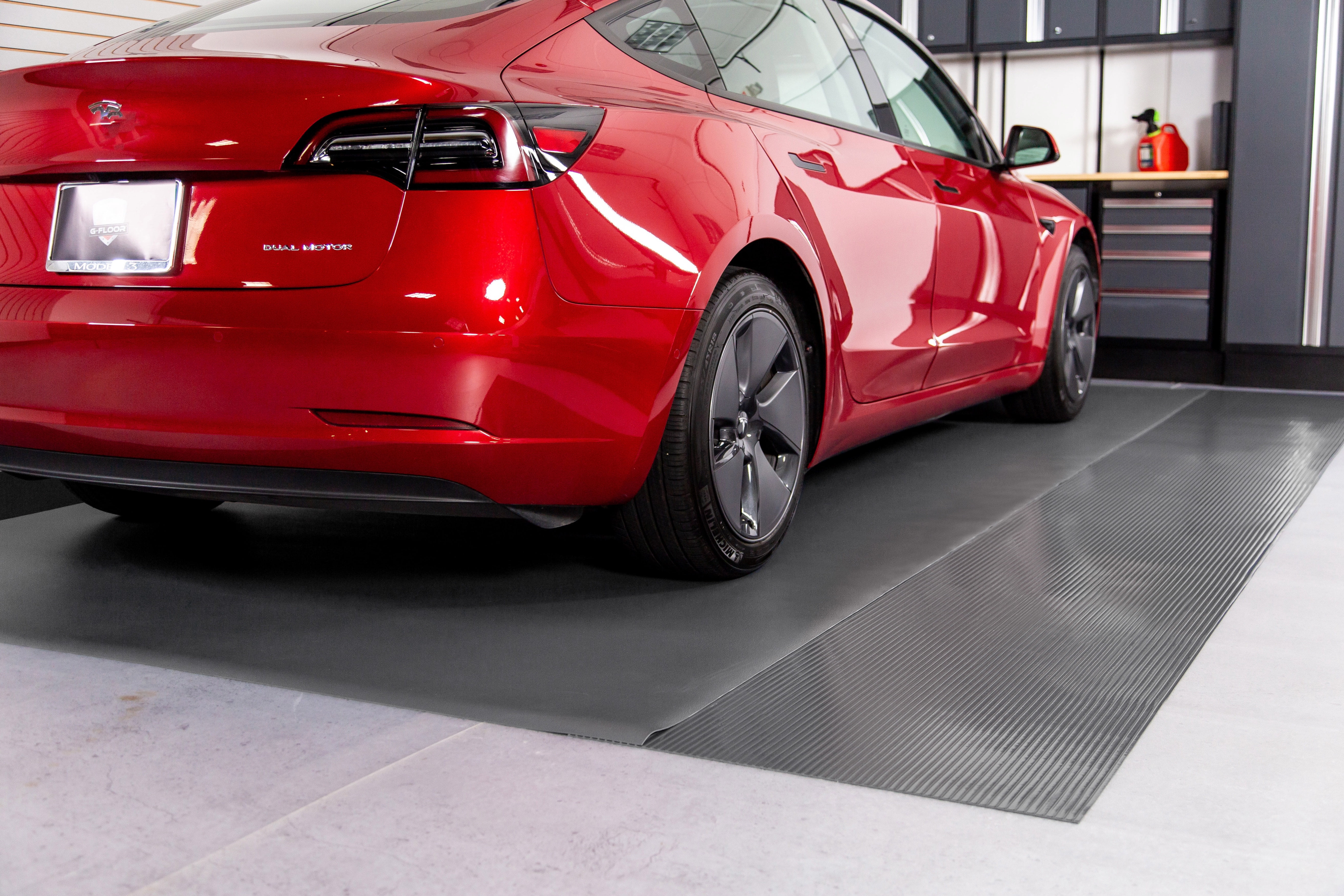 G-Floor 30 in. x 24 ft. Ribbed Channel Vinyl Garage Runner - Slate Grey