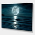 thumbnail image 3 of Designart Super lune sur la mer I Art mural sur toile, 3 of 4