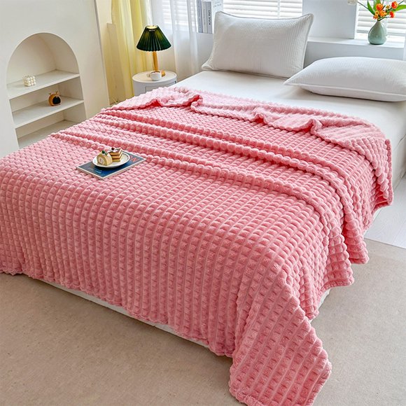 Meitianfacai Fleece Throw Blanket for Couch and Sofa in Solid Color, Soft and Warm Fluffy Blanket for Home Use, Decorative Throw for Living Room and Bedroom (Pink)