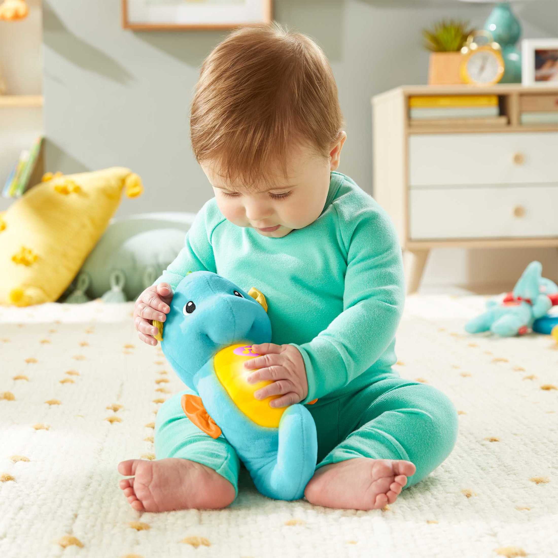 Fisher-Price Soothe & Glow Seahorse, Musical Plush Toy & Sound Machine for Baby with Lights, Blue