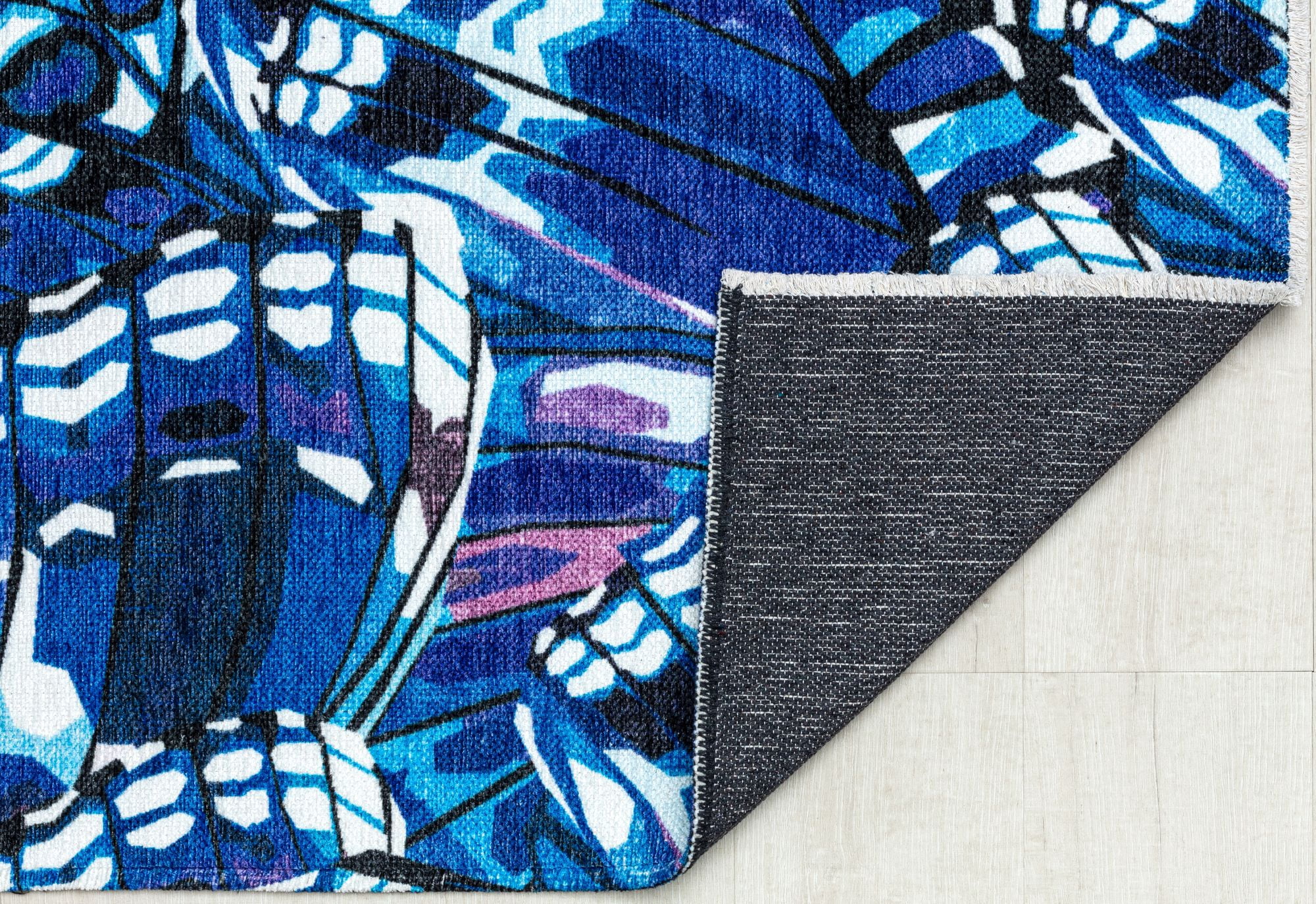 Elizabeth Sutton MI30B Morpho Blue Abstract Modern Blue Area Rug, 2'7" x 4'