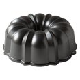 thumbnail image 3 of Moule bundt en fonte de Nordic Ware, 3 of 7
