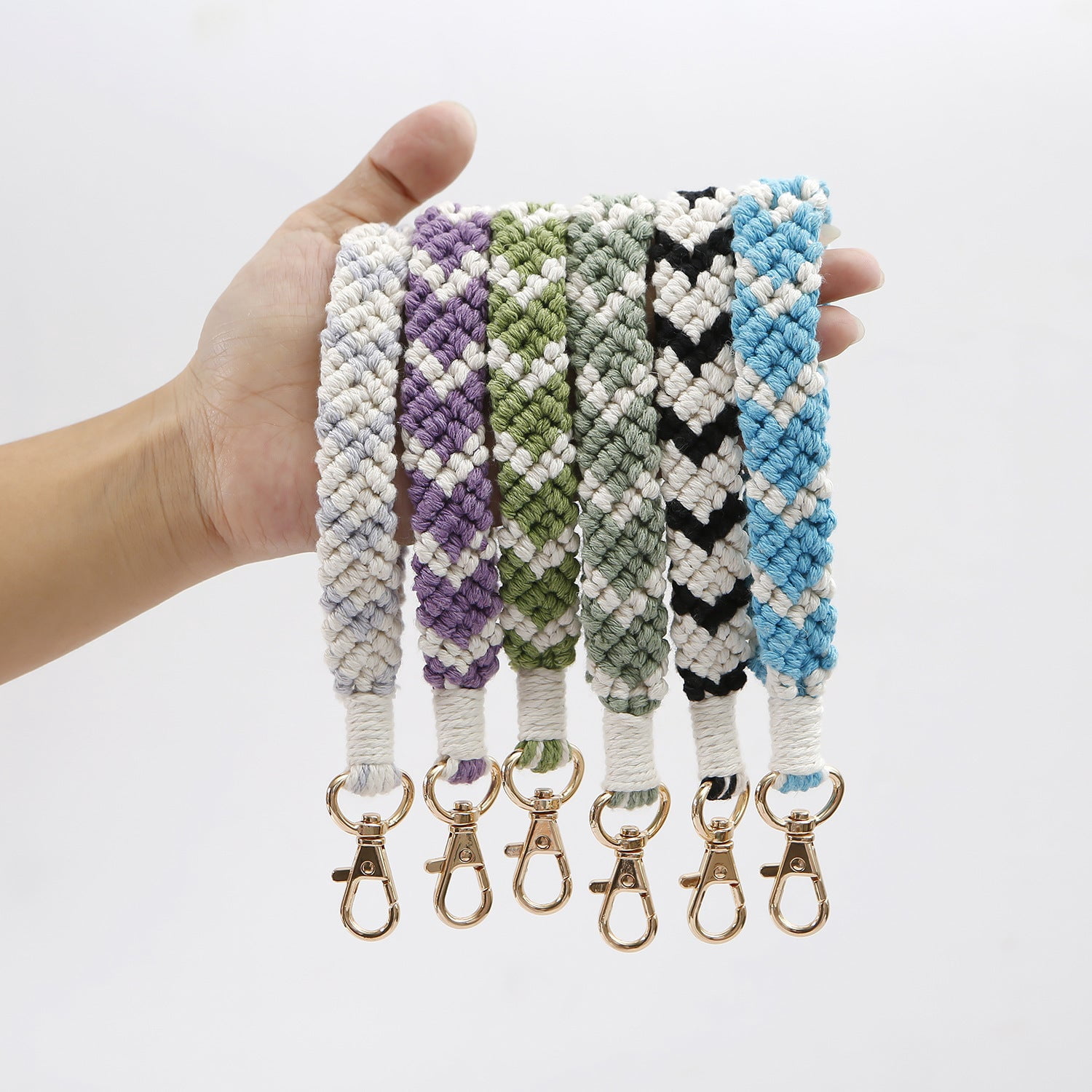 Woven Metal Key Ring Bracelet Original Design with Love Heart Charm Color Matching Pattern Wrist Key Chain for Women