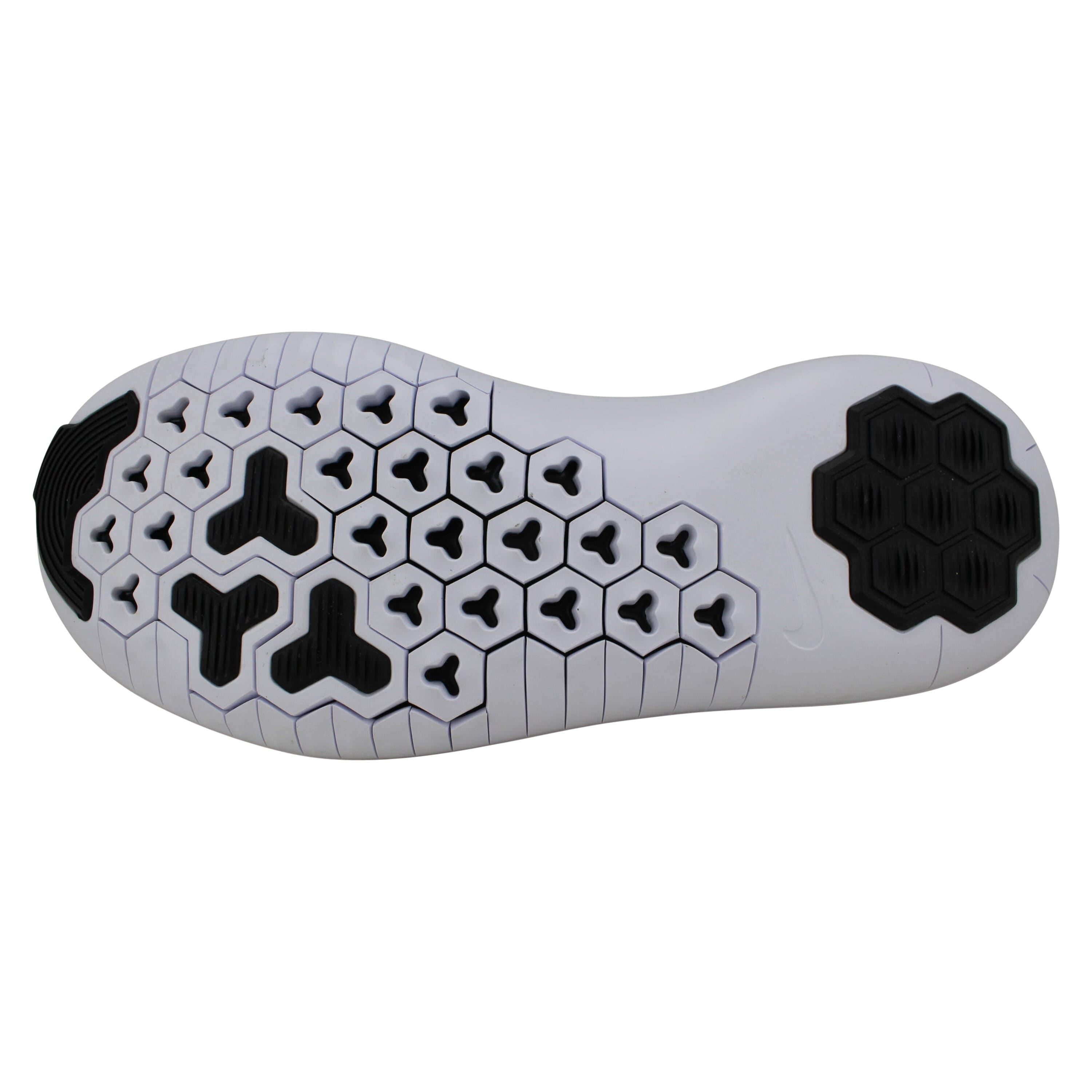 women's free tr 8 training sneakers
