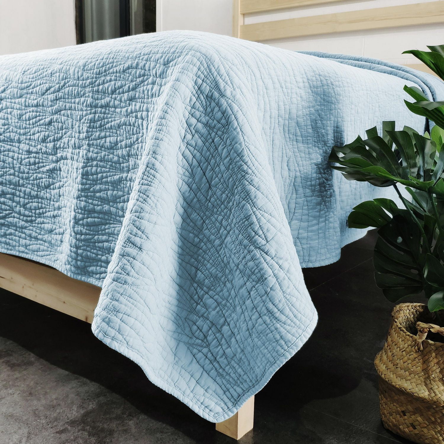 Gouchee Home Carson Quilt Set