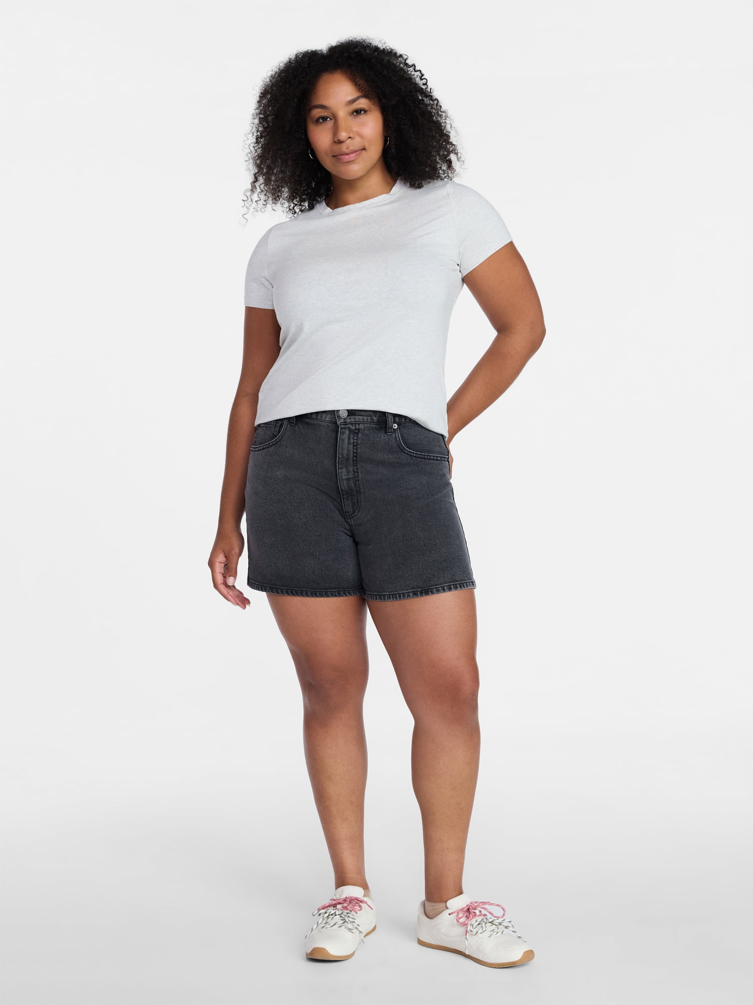 Time and Tru Women's High Rise Denim Shorts, 5" Inseam, Sizes 0-20