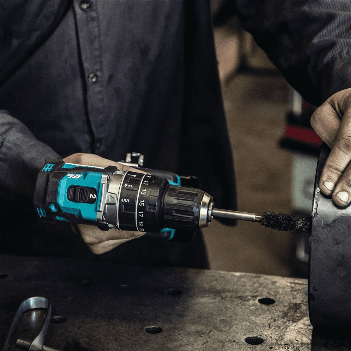 Makita 40V max XGT&reg; Compact Brushless Cordless 1/2" Hammer Driver-Drill Kit (2.5Ah)