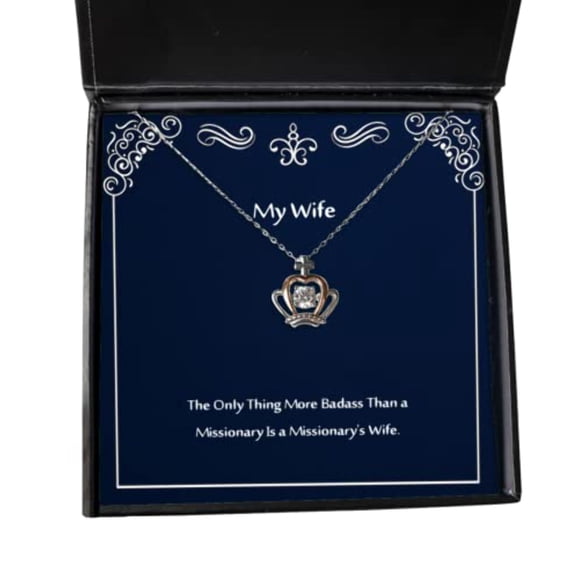 Bon Marché Femme, la Seule Chose Plus Méchante Qu'un Missionnaire Est un Missionnaire, Pendentif Couronne Idée Unique Collier pour Femme de Mari