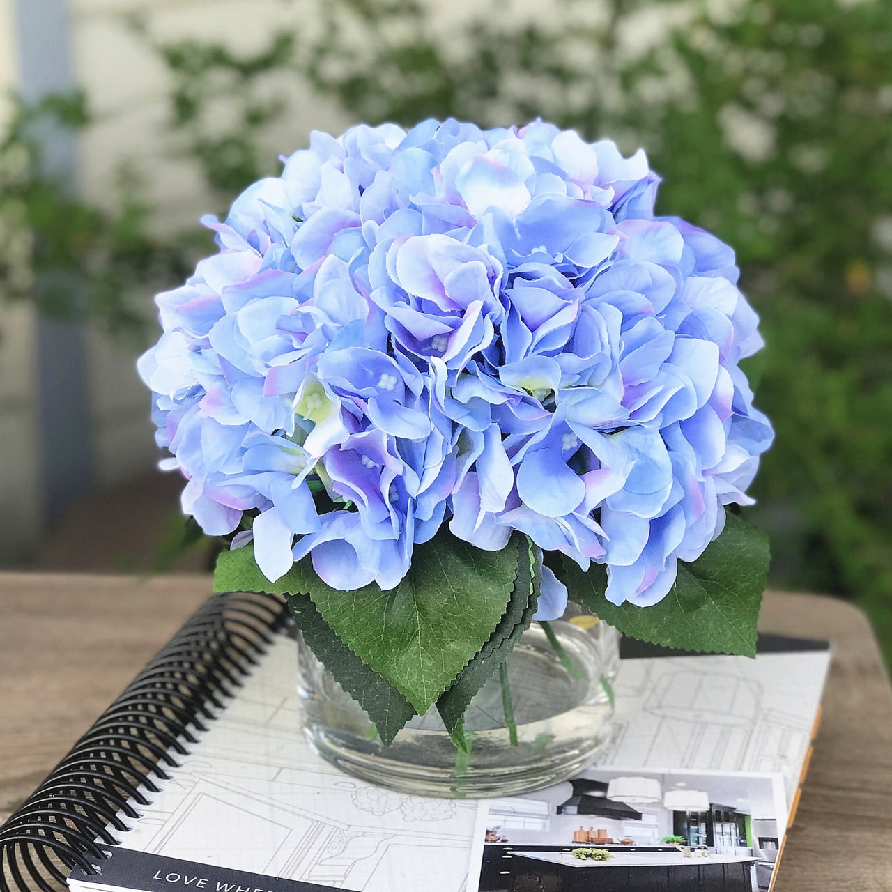 Enova Home Artificial Hydrangea Silk Flowers Arrangement in Clear Vase