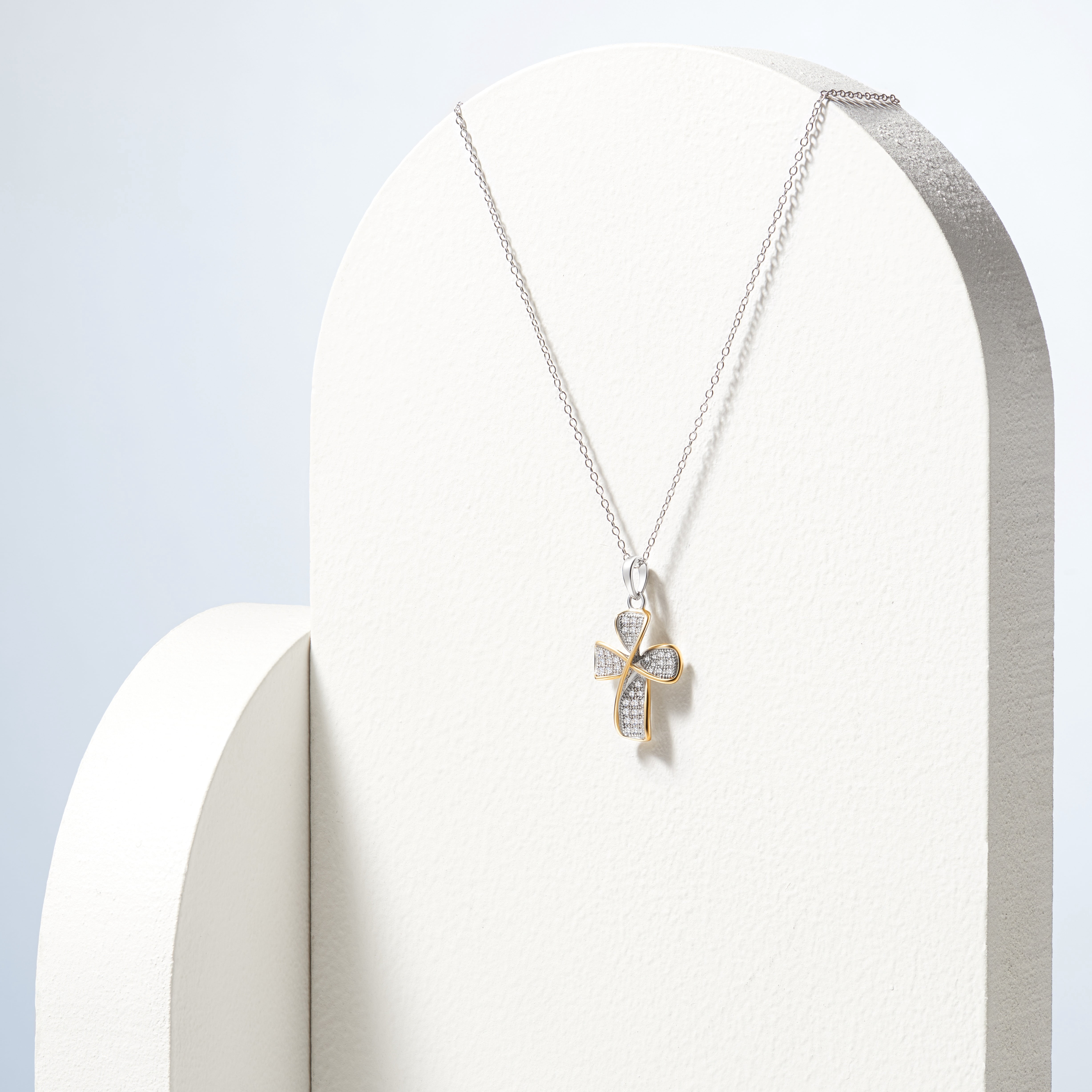 Forever Facets Two-Tone 1/3 CT TW Lab Grown Diamond Cross Necklace, Adult Female