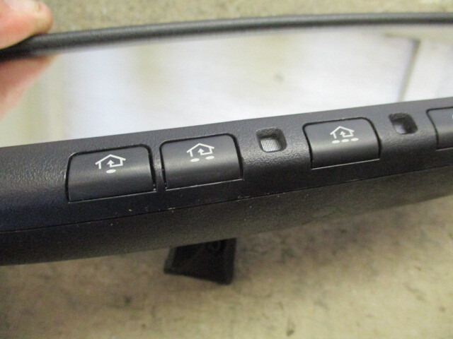 Pre-Owned Subaru Impreza Legacy Rear View Mirror w/Auto Dim Homelink & Compass OEM LKQ - Verify Specific Vehicle Fitment In Description - (Good)