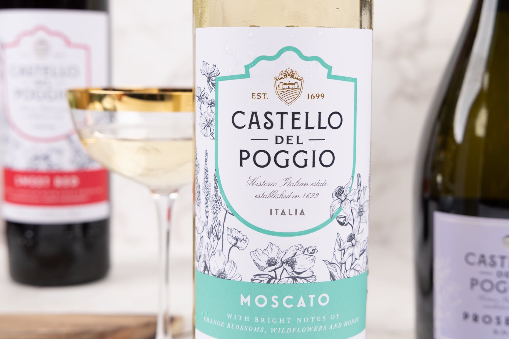 Castello Del Poggio Moscato White Wine, Italy, 750ml Glass Bottle