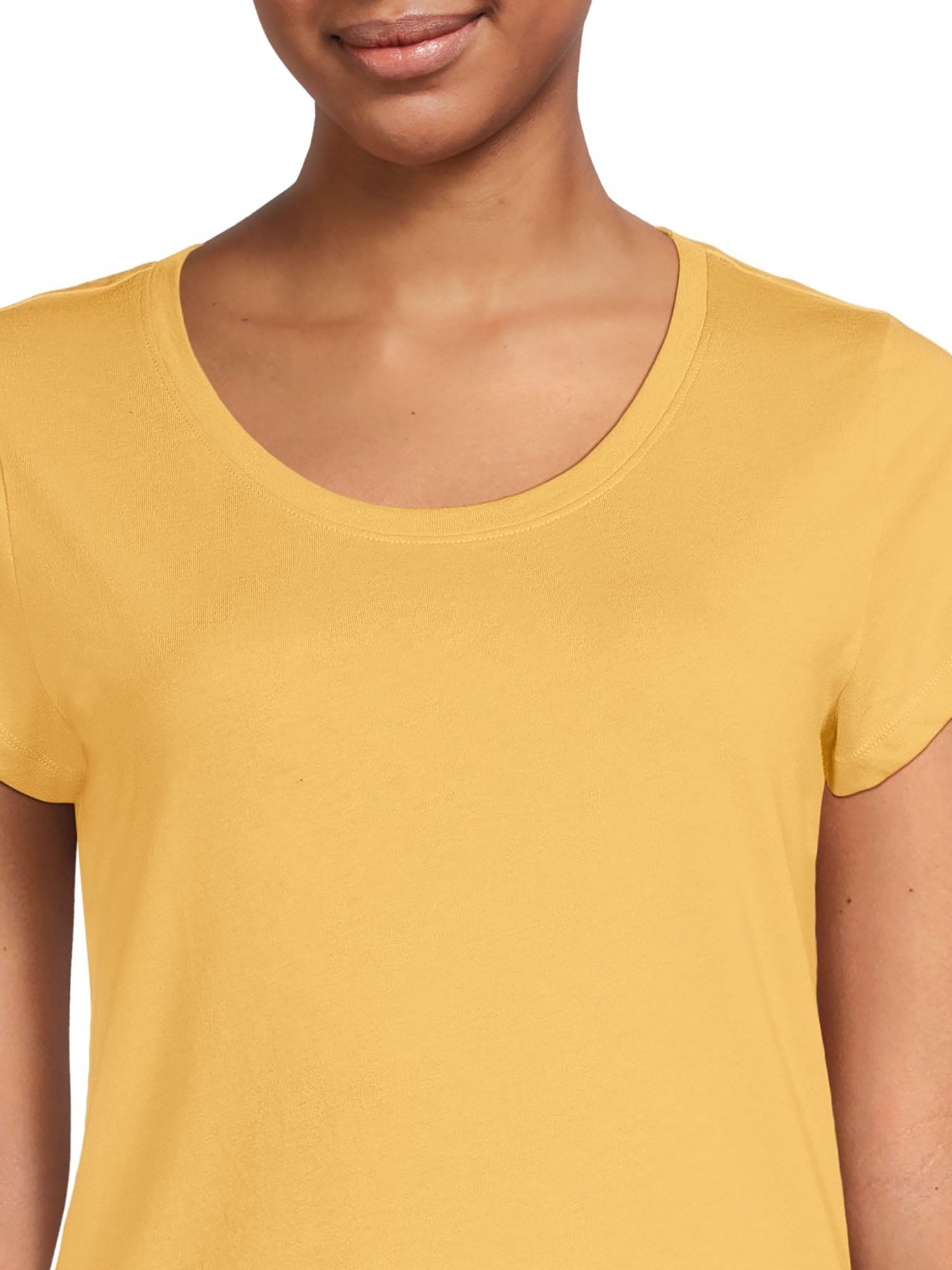 No Boundaries Short Sleeve Scoop Neck Plain T-Shirt (Women's)