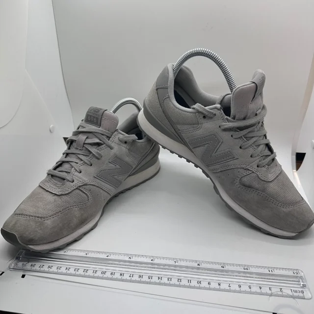 New Balance 696 Sneakers Suede Low Top Casual Walking Shoes Gray US 9