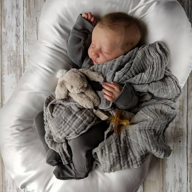 Muñeca Reborn CHAREX Realistic Levi de 45 cm con accesorio