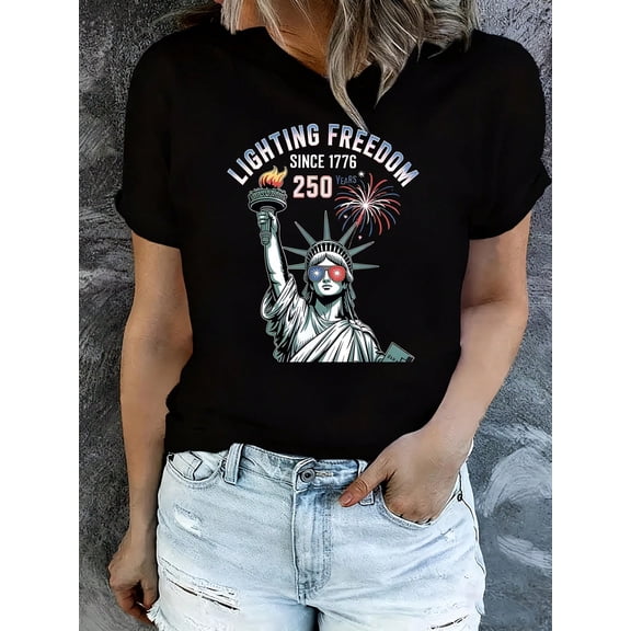 Women's Patriotic Statue of Liberty Graphic T-Shirt, 250 Years Lighting Freedom USA Independence Day Short Sleeve Tee