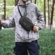 thumbnail image 5 of Bolsa bandolera Bolsa de pecho para exteriores, de nylon, impermeable, de gran capacidad, ligera, para almacenamiento versátil para viajar, deportes, para desplazarse, negra, beige, 5 of 8