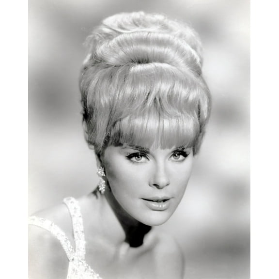 The Oscar Elke Sommer 1966 Photo Print (16 x 20)