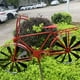 thumbnail image 4 of HWRETIE Molino de viento de metal con arte de hierro,decoración de jardín,molino de viento de bicicleta giratorio rojo,escultura decorativa de metal para patio al aire libre, 4 of 6
