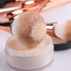thumbnail image 4 of Juego de 10 brochas de maquillaje Brillar Oro Rosa y Blanco, 4 of 5