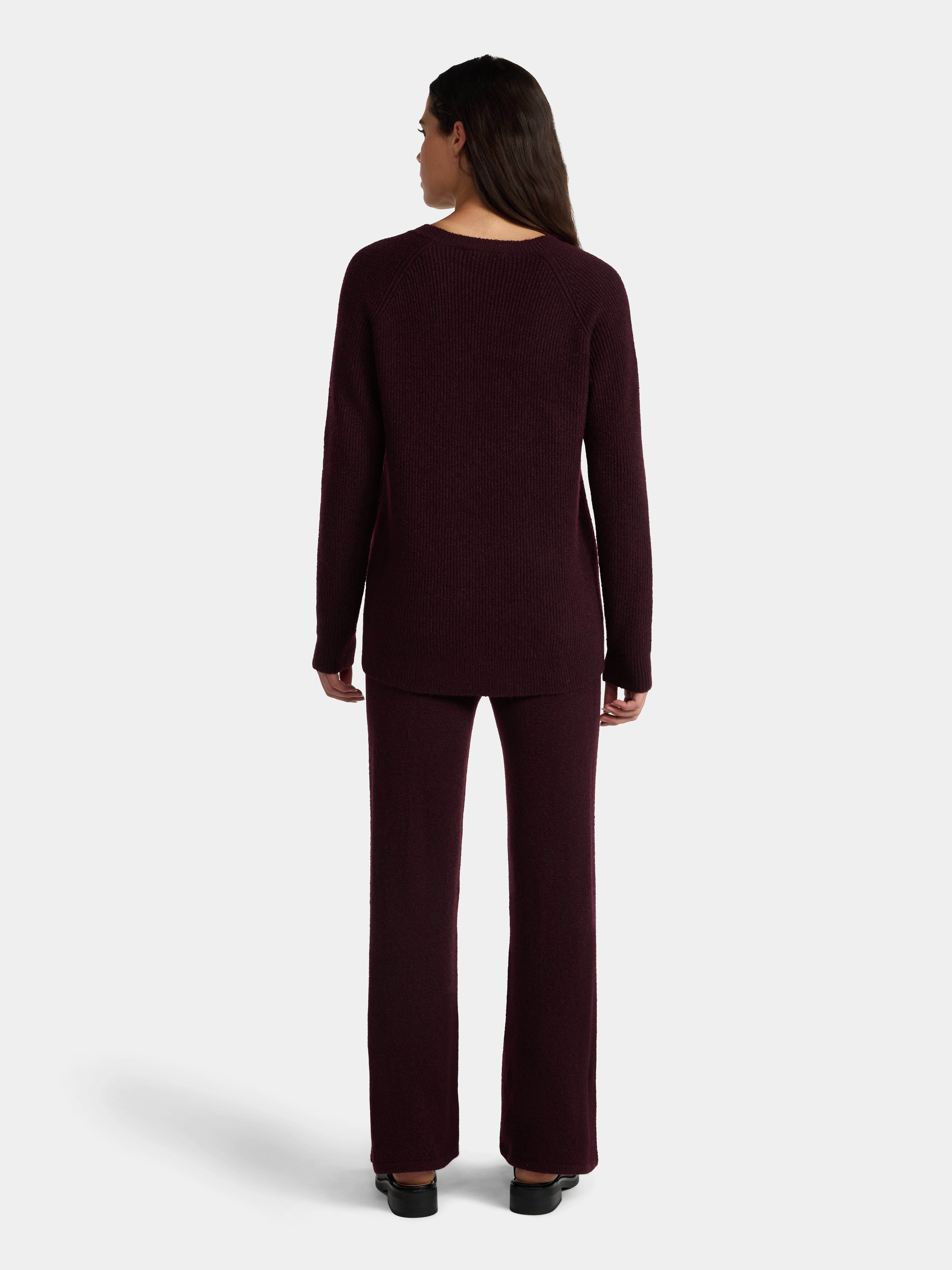 Time and Tru Women’s V Neck Sweater and Pants Set, 2-Piece, Sizes XS-XXXL