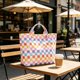 thumbnail image 1 of Bolso tote impermeable de PVC con estampado a cuadros – Bolso grande para la playa, compras, viajes y uso diario., 1 of 6
