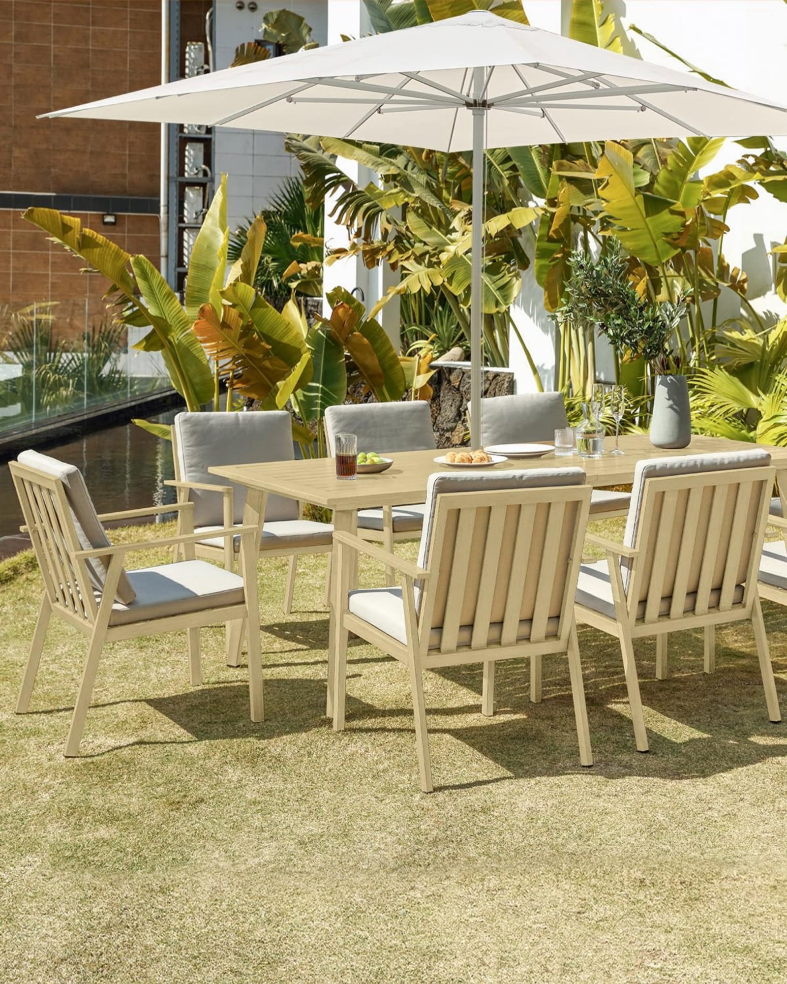Outdoor Patio Dining Table for 8, Aluminum Outdoor Dining Table with Umbrella Hole, All Weather Patio Table for Garden, Deck, Porch, Lawn, Backyard Furniture, Natural