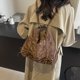thumbnail image 4 of Bolso grande plisado retro de otoño para mujer, nueva mochila con lazo de moda 2024, bolso de mano multiusos versátil, 4 of 5
