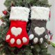 thumbnail image 1 of Calcetín navideño Garra de perro de pelo largo Calcetines navideños Adornos para árboles de Navidad Decoraciones navideñas (22 * 44 cm) rojo, gris, blanco 2 piezas, 1 of 5