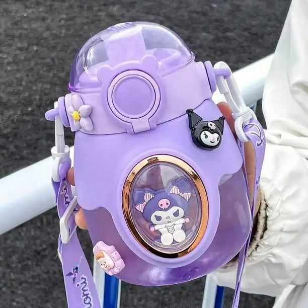 Venta al por mayor Kawaii Hello Kitty Sanrio botella de agua de dibujos animados de gran capacidad vasos de paja de plástico para niños regalos del día taza de agua