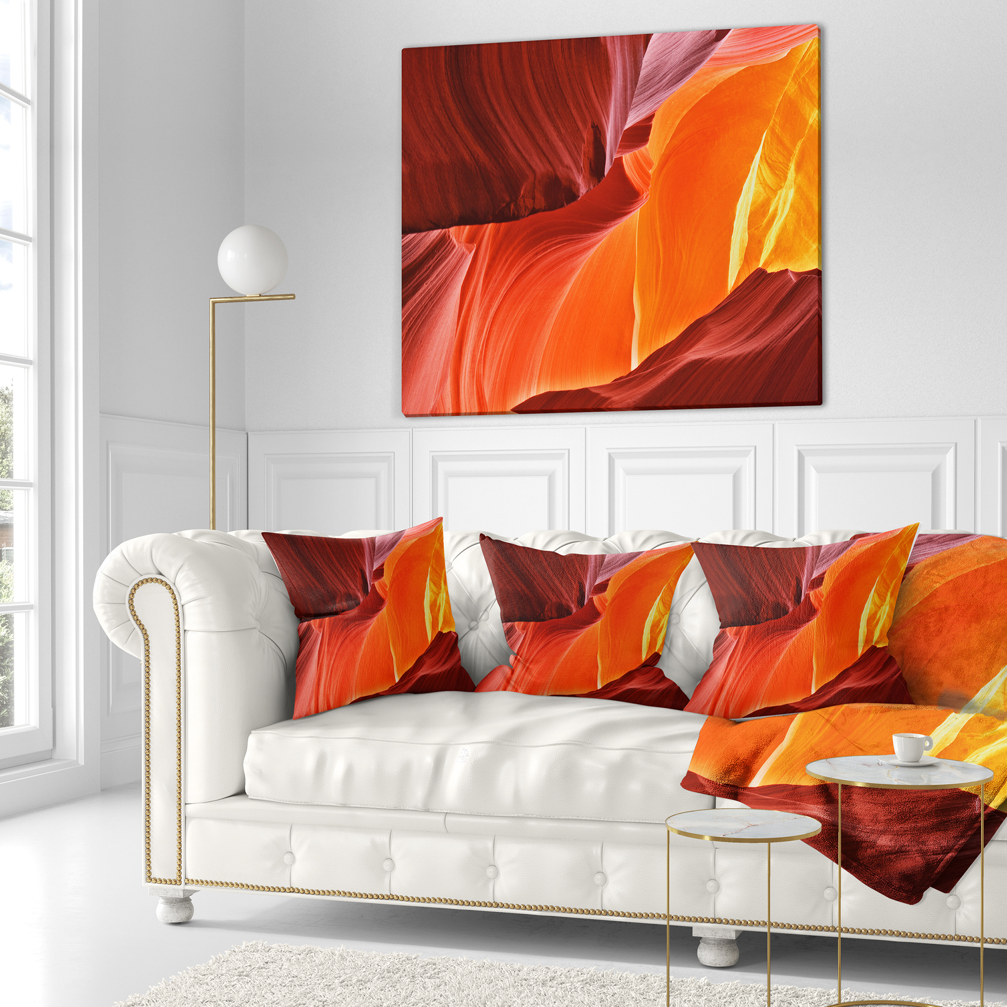 Designart Midday in Antelope Canyon - Landscape Photo Throw Pillow - 18x18