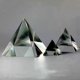 thumbnail image 2 of Clear Crystal Pyramid 50mm Cristal artificial Pisapiño Papel Papel Adorno Cuadrangular Óptica DIY Instrumento Fotografía Ciencia Hugo Pirámide cuadrangular, 2 of 7