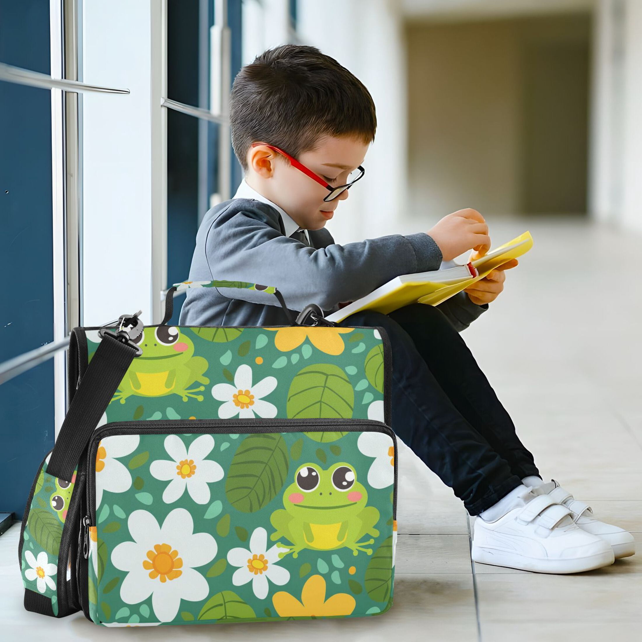 3 Ring Zipper Binder with Shoulder Strap Waterproof Trapper Keeper 2 Inch D-Ring 500 Sheets Capacity Cute Frog Leaf Flower
