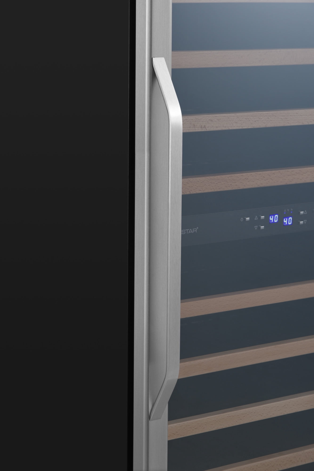 Edgestar Cwr1102dzdual 48" Wide 202 Bottle Capacity Built-In Or Free Standing Wine Cooler