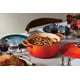 thumbnail image 4 of Horno holandés Le Creuset de hierro fundido esmaltado Signature, 5.5 L Flame, 4 of 5