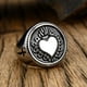 thumbnail image 5 of Qarigey Anillo de corazón de diseño Simple para mujer, anillos de acero inoxidable para fiesta de ceremonia, banquete, joyería de moda para mujer, Ropa, zapatos y accesorios Miscelánea talla 8 Qarigey AP015216-01, 5 of 6
