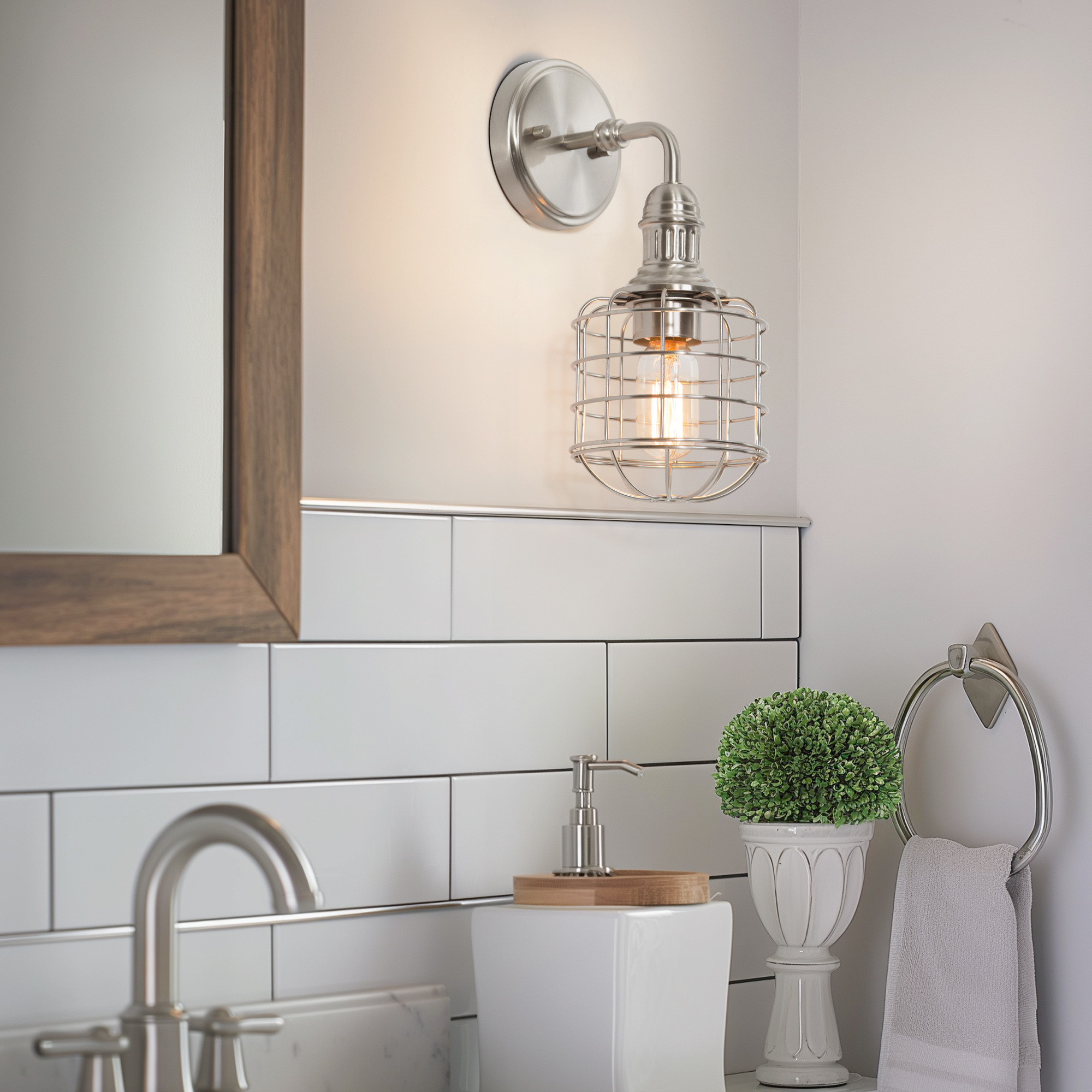 LNC Classic 5.5-in Polished Nickel Bathroom Vanity Light, Transitional, 1-Light