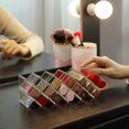 thumbnail image 2 of Organizador de lápiz labial en forma de pez, paquete de 1, soporte para guardar brillo de labios, para 16 lápices labiales, perfecto para maquillaje, cosméticos, tocador y exhibición de tocador., 2 of 5