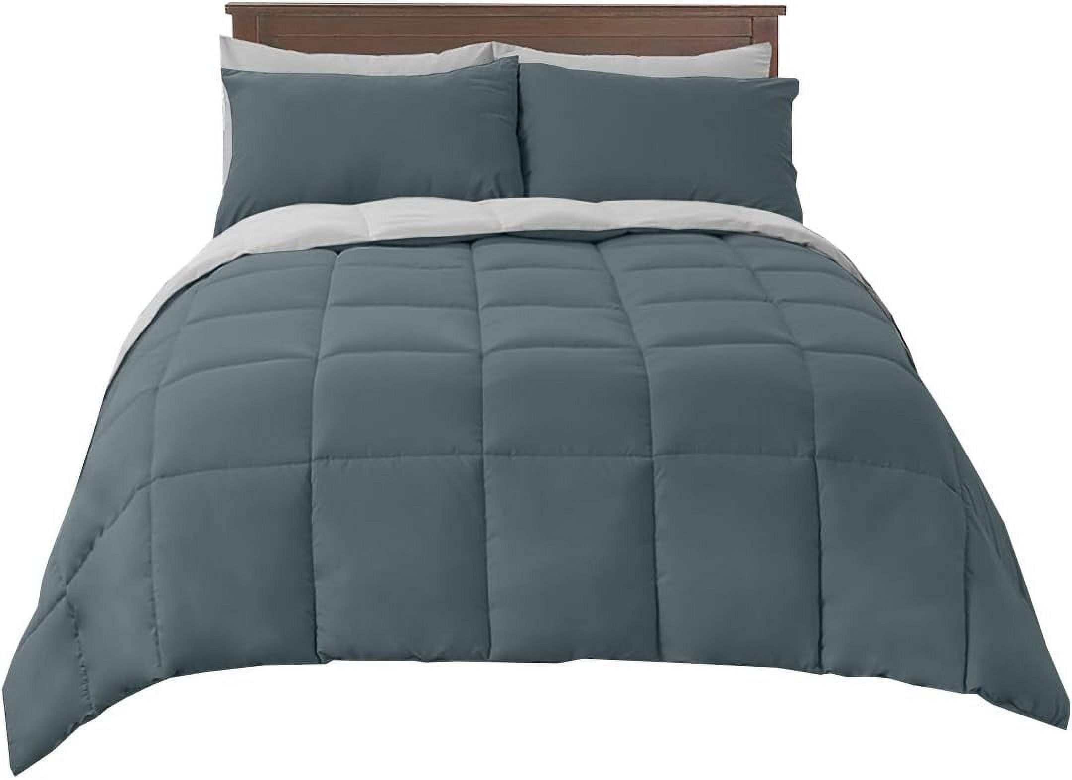 Sheetsnthings Reversible Down Alternative Comforter, Medium Warmth (28-Ounces of Fill) Twin-Twin XL Size Blanket, Navy-Grey
