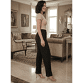 thumbnail image 4 of Pantalón Corte Recto Texturizado con Brillos Sutiles, Elegante y Súper Cómodo para Mujer, 4 of 5