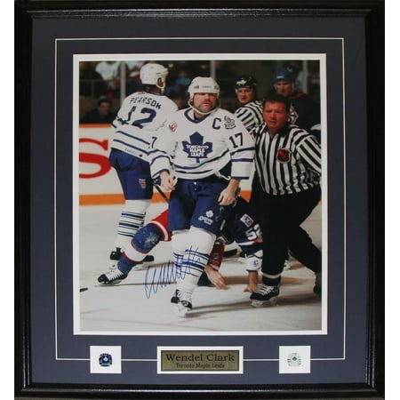 Wendel Clark Toronto Maple Leafs 2 Card Hockey Memorabilia Collector Frame  