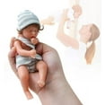thumbnail image 3 of Muñeca bebé reborn realista para niños y coleccionistas | Cuerpo blando y realista para jugar, terapia y entrenamiento | Regalo ideal para cumpleaños y festividades, 3 of 9