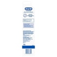 thumbnail image 3 of Oral-B Complete Deep Clean Cepillo de dientes eléctrico con batería (el color puede variar), 3 of 5